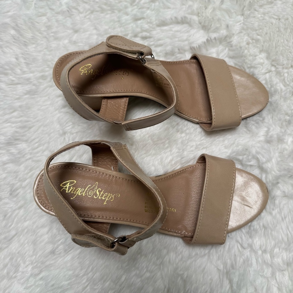 Angel Steps Beige Sandals Size 6 - Picture 9 of 13